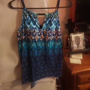 MIRACLESUITSunsetCay, Keyhole  Tankini Top& black tummy control bottoms.